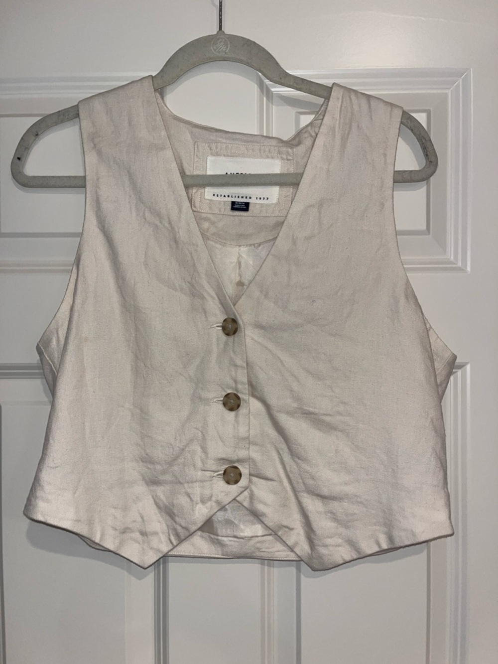 American Eagle Outfitters Cream Button-Front Sleeveless Vest